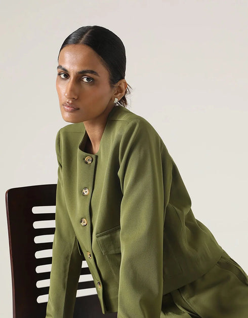 SHORT TAILORED JACKET